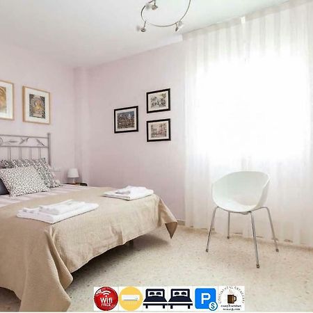 Apartamento Jardin De Santa Paula Sevilla Eksteriør bilde