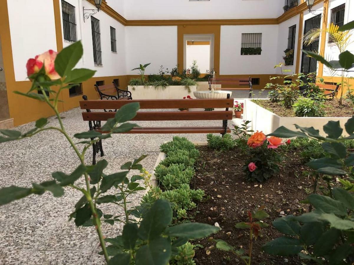 Apartamento Jardin De Santa Paula Sevilla Eksteriør bilde